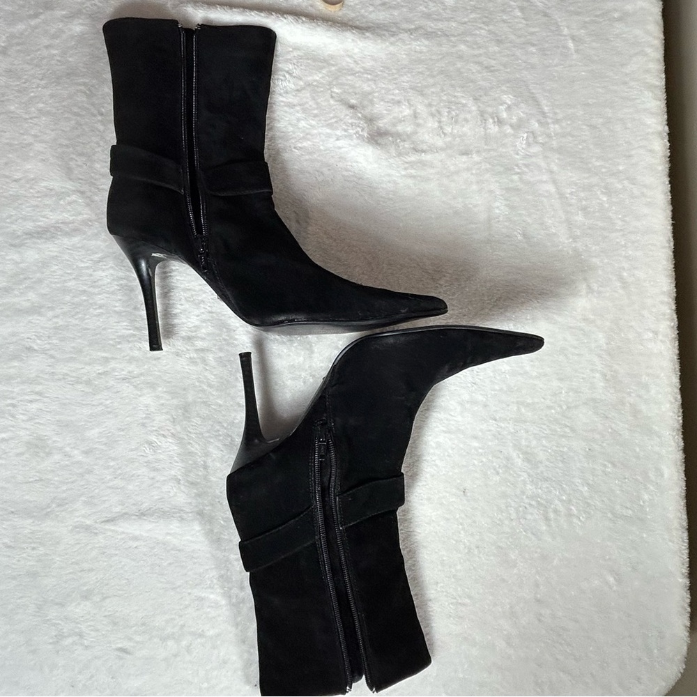 Bella Gioia Black Faux Suede Stiletto Heeled 4”Pointed Toe Zipper Boots Size 7.5 - Picture 7 of 11